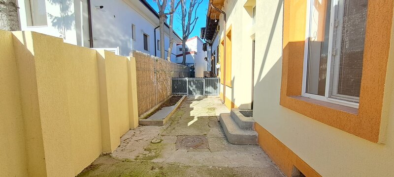 Tineretului, Bd. Dimitrie Cantemir, 2 camere +curte, 350 m de metrou si stb