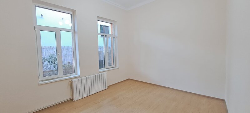 Tineretului, Bd. Dimitrie Cantemir, 2 camere +curte, 350 m de metrou si stb